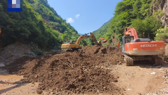 甘肃宕昌;山体滑坡;21人遇难;7名伤者无生命危险
