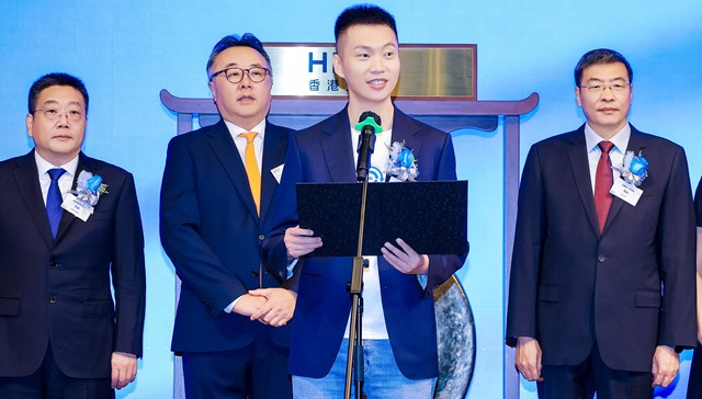 全球长线资本联手押注，Momenta上市打响物理AI时代第一枪