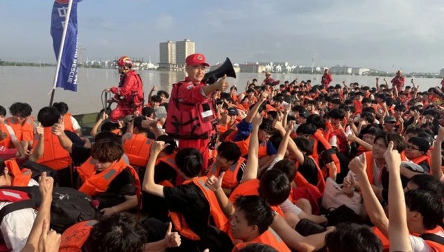 地方新闻精选 | 广西贵港约3万师生完成转移安置 北京发布入汛首个暴雨橙色预警
