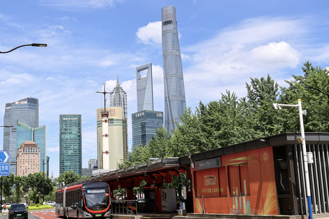 中国经济半年报|上半年中国GDP同比增长4.7%,新动能快速成长