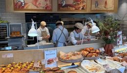 “桃酥大王”卖恰巴塔，烘焙品牌的尽头是开餐厅？