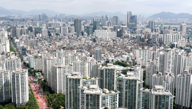给过热楼市“泼冷水”，李在明折价甩卖自住房