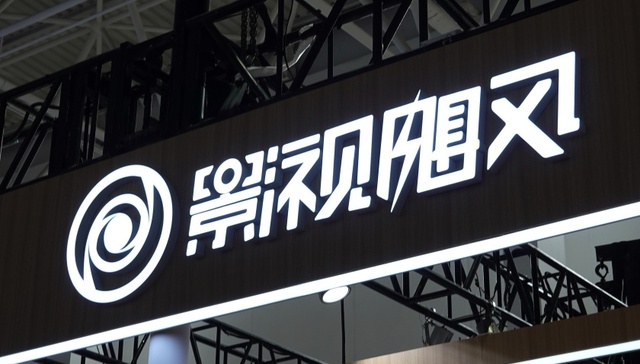 影视飓风;员工陪老板演松弛感;营销号解读;回应