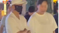 马云戴口罩现身哈尔滨索菲亚教堂景区