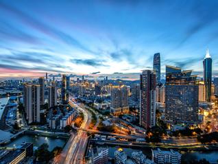 深圳上半年GDP增长5.8%：工业与外贸向上，消费与投资承压