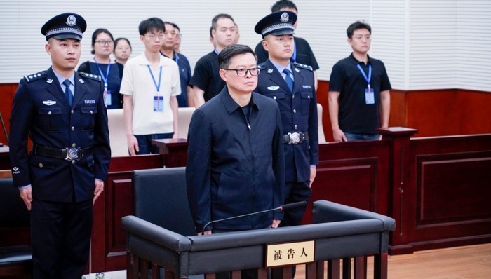 国防科工局原副局长张建华;一审被判10年;受贿5508万;主动投案构成自首
