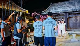 只需388，我在横店“订制”短剧