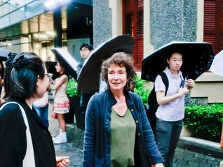 为什么中国年轻人如此需要珍妮特·温特森