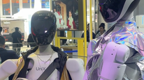 削黄瓜、弹钢琴、拼积木，世界机器人大会最值得看的几双手