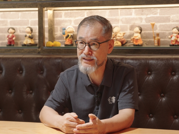 在深28年，韩国店主崔哲镐以家乡味迎APEC
