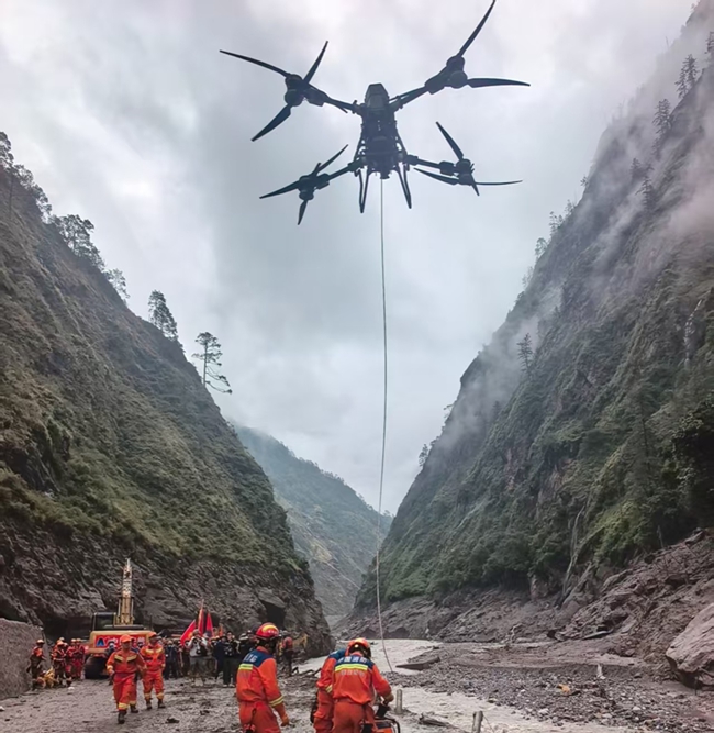 应急管理部调派“雨燕应急”无人机组，持续支持西藏吉隆泥石流灾害救援