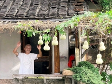 界面快评｜绍兴“葫芦爷爷”走红，但更应关注失独家庭的政策保障