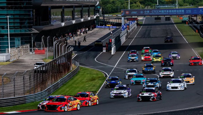 CTCC;第四分站赛;上海嘉定;收官;吴彦祖;跨界车手;观赛;超2万人