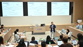 长江商学院:股市基本面与情绪背离,根源可能还在房地产