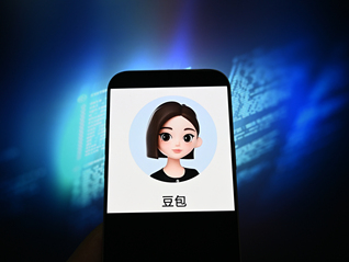 “豆包汽车”来了！首款车型花落荣威家越07
