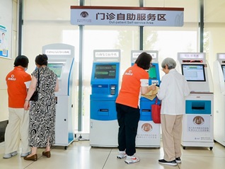 “陪诊师”走进千万家医院｜新技傍身