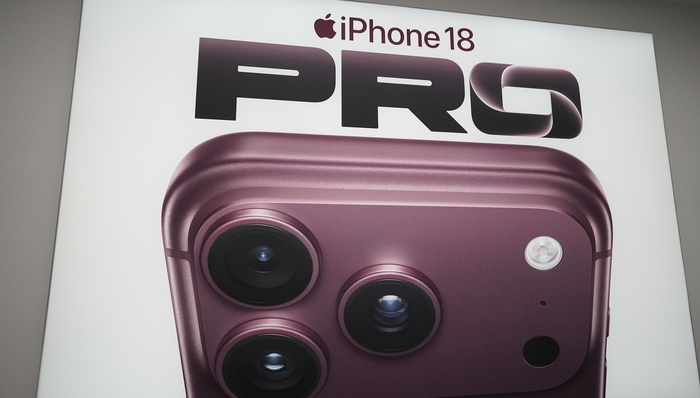 iPhone 18 Pro拍照有“绿影”？苹果客服回应