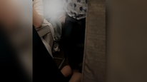东航通报“空姐下跪道歉”事件