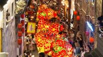 “县”在出发 | 白天看徽派飞檐，夜晚赏瞻淇鱼灯：国庆徽州古城“日夜双景”
