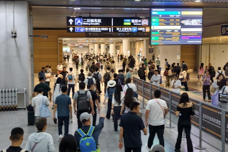 国庆“返程模式”开启，各地多举措保障通行顺畅