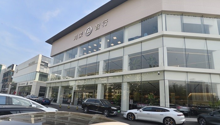 华为,车圈观察,江淮汽车,鸿蒙制动踏板风波;尊界V800;现车加价;汽车维权;高端电动车;市场加价;消费者投诉