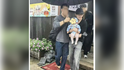 “李佳琦疑似有孩子”登热搜，在阳澄湖度假区被拍抱着孩童，本人直播回应：朋友的宝宝