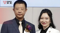 海底捞向创始人张勇提供不超过1亿港元无担保贷款，一个月前其妻刚套现27.5亿港元
