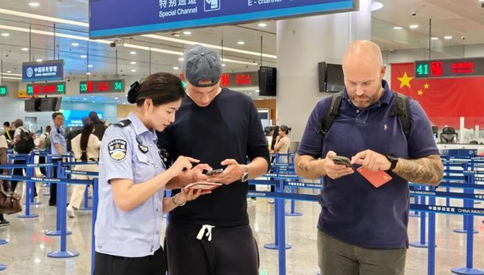 上海旅游;年入境游客;千万人次;全球旅游;第一方阵;旅游目的地;国际旅游城市;入境旅游;旅游发展;上海文旅