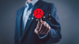 界面快评｜根治“职业差评”，平台要承担起信用基础的公共责任