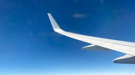 地方新闻精选 | 乌鲁木齐航空就发放过期泡面道歉 福建防台风撤离海上渔船和人员