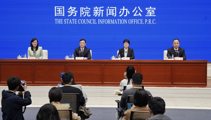 工业经济,工业经济;稳定增长;工信部;举措;政策支持;制造业;产业链;供应链;数字化转型;绿色低碳;扩大内需;稳投资;纾困惠企