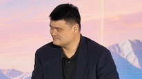 姚明提问宇树王兴兴：机器人能否玩假动作？王兴兴：AI未来或能预判对手的预判