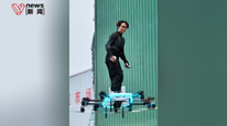 手搓飞行滑板博主回应被质疑假飞