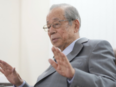 日本前首相福田康夫去世，享年90岁