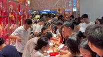 金价下跌深圳水贝又挤满了人