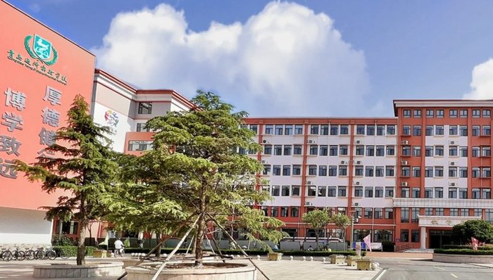 青岛一学校;小升初;奖学金;48万;校方回应;当地教育局回应