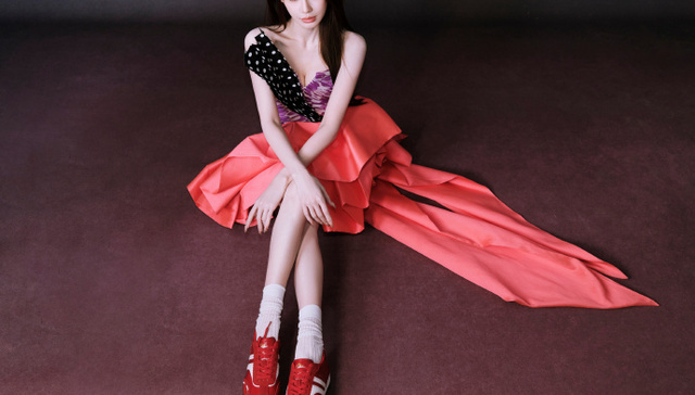 杨颖;高定礼服;红蜻蜓直播间;卖货;蹭