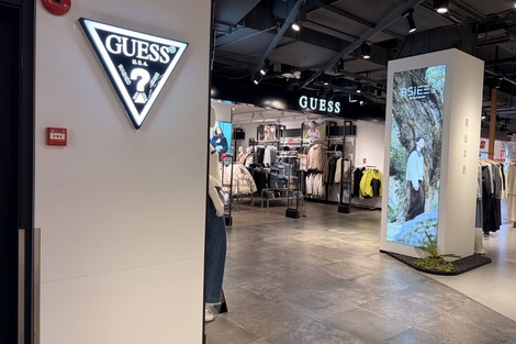 正兩折清倉(cāng)的GUESS還有機(jī)會(huì)重返中國(guó)嗎？