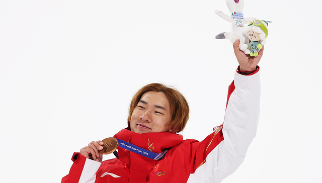 单板滑雪大跳台;苏翊鸣;摘铜;更成熟一跳