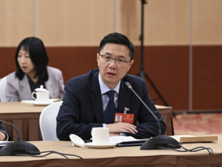 【专访】全国人大代表、北大田轩：上海国际金融中心建设进入“功能升级”新阶段