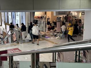 主播秀的是高端，你收的是地摊，网购 “AB 货” 从哪来？｜315特别报道