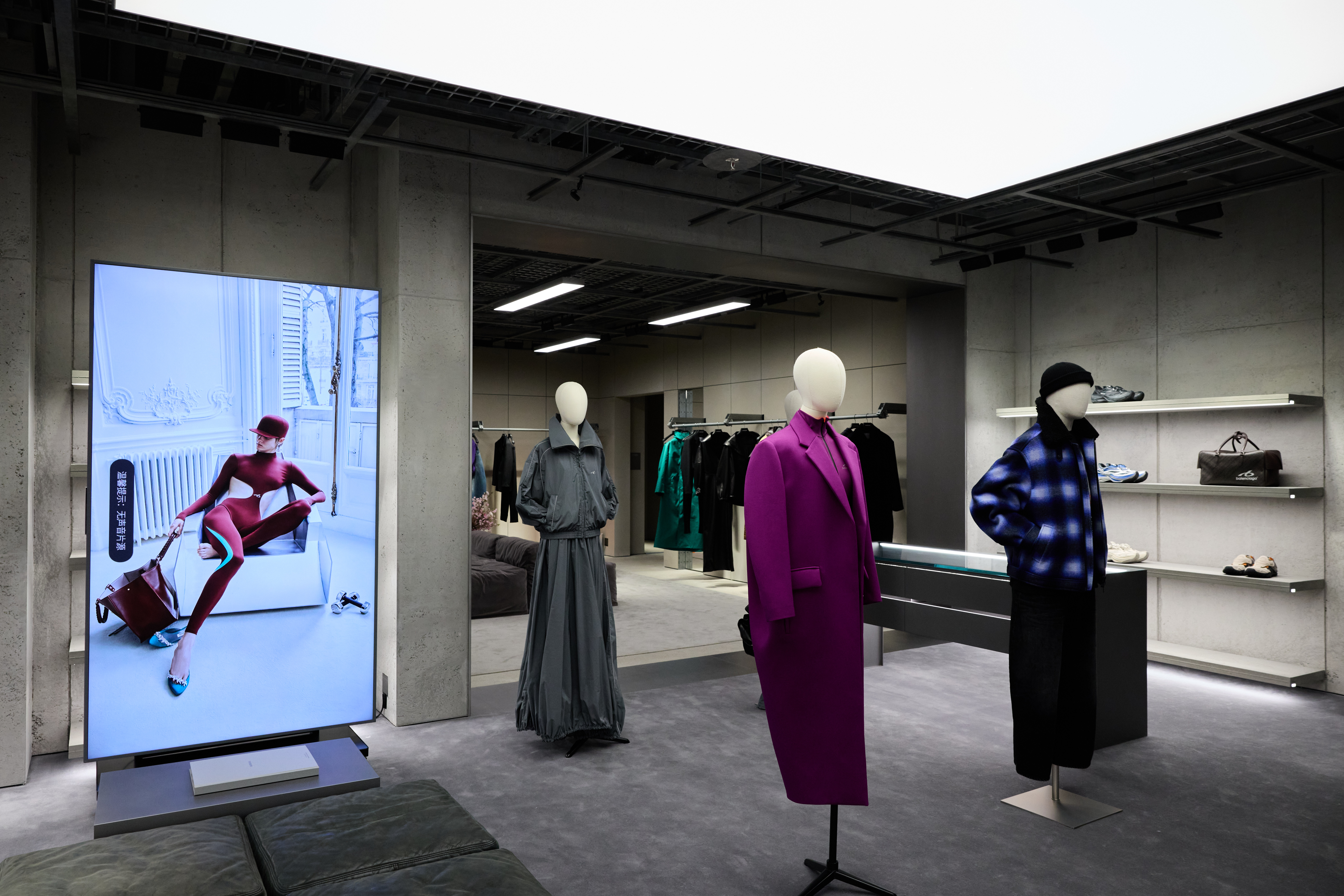 宝诗龙高珠展亮相上海，巴黎世家广州太古汇店焕新启幕｜是日美好事物