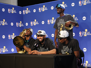 拿下NBA总冠军的纽约尼克斯队，还是联盟赚钱高手