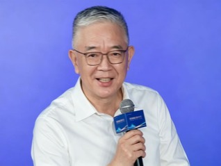 金融出海｜刘晓春：仅仅银行出海是不够的，还需要一个后方