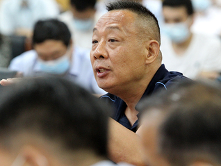 于东来建议给家人花钱不超3成收入，呼吁员工“为自己而活”