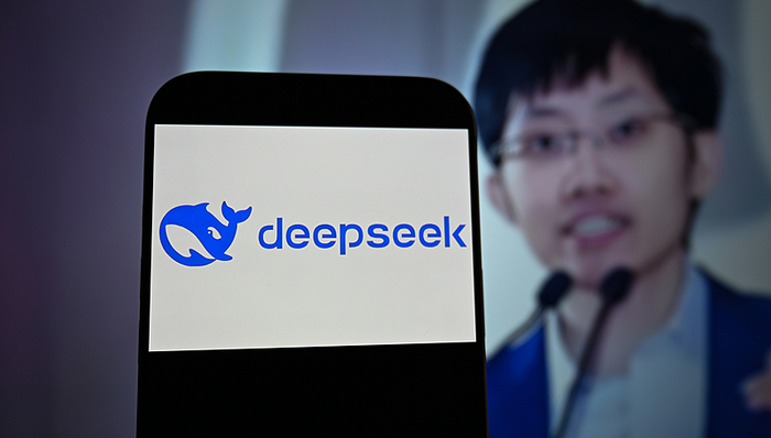 DeepSeek扩招;画风突变;150个岗位;非AI研究方向