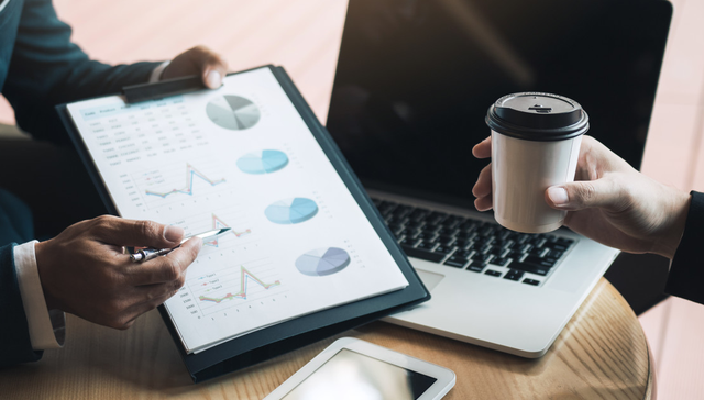 势如破竹，上证指数节后5连阳！光伏涨嗨了，外资再度跑步进场，220亿行情风向标ETF大幅放量！