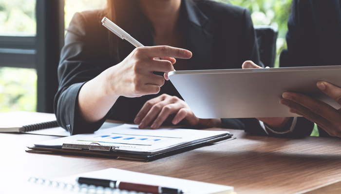 安踏体育,港股科技30ETF（513160）,港股通医药ETF（159776）