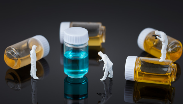 创新药板块表现吸睛，港股创新药ETF（513120）涨1.85%，再鼎医药领涨7.14%