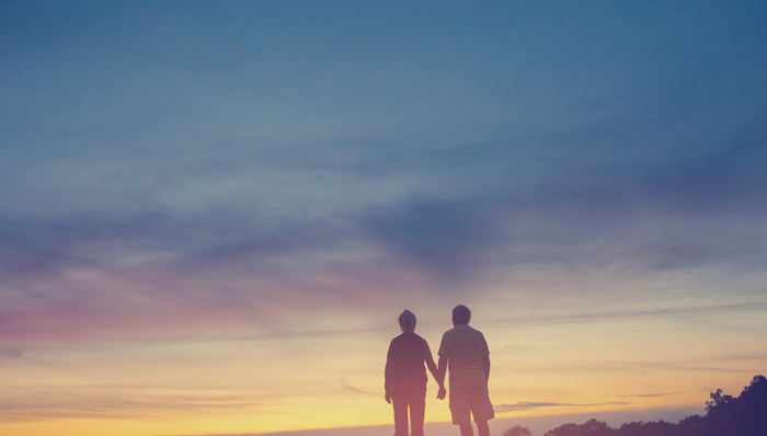 友邦保险友自在全旅程陪伴银发老人，纵享最美夕阳红